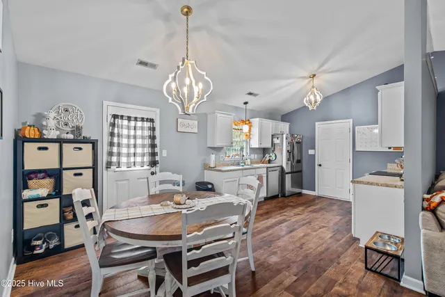 $249,900 | 610 Parsley Drive, Hubert, NC 28539