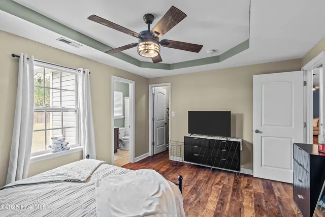 $249,900 | 610 Parsley Drive, Hubert, NC 28539