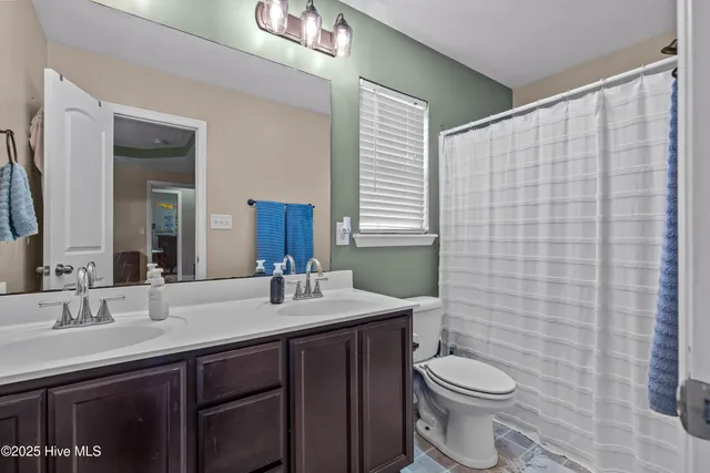 $249,900 | 610 Parsley Drive, Hubert, NC 28539