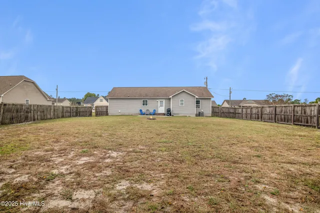 $249,900 | 610 Parsley Drive, Hubert, NC 28539