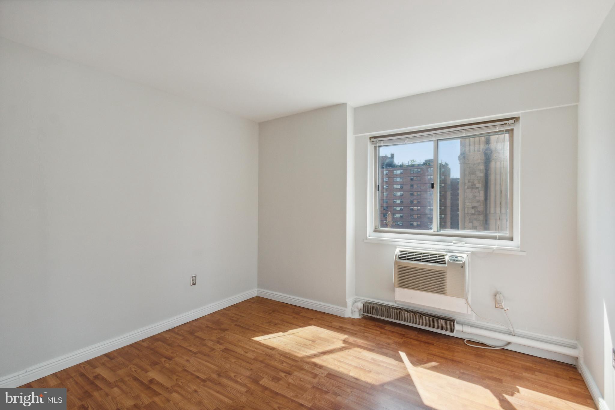 2101 Chestnut Street, Unit 1015 Philadelphia, PA 19103 - Photo 11 of 17