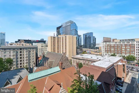 $249,900 | 2101 Chestnut Street, Unit 1015, Philadelphia, PA 19103