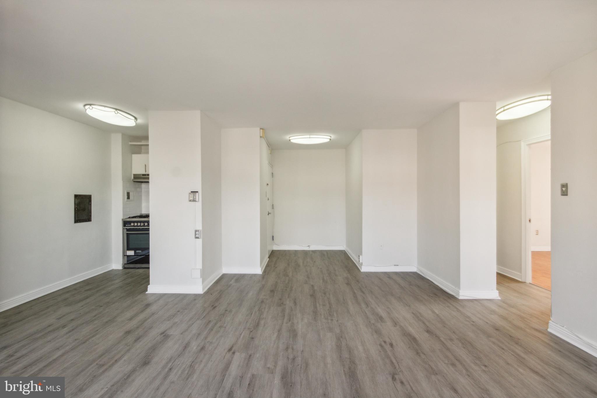 2101 Chestnut Street, Unit 1015 Philadelphia, PA 19103 - Photo 3 of 17