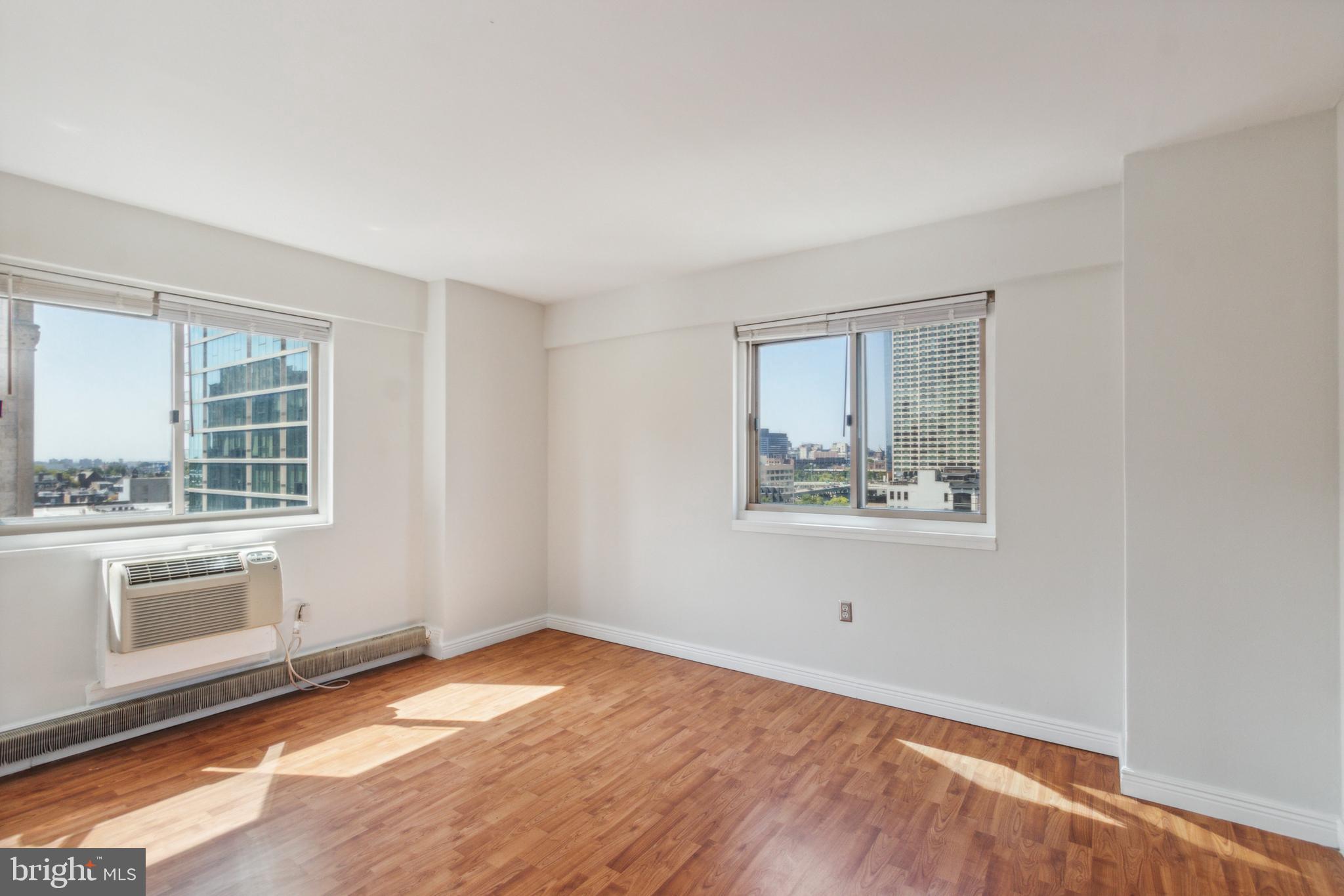 2101 Chestnut Street, Unit 1015 Philadelphia, PA 19103 - Photo 7 of 17