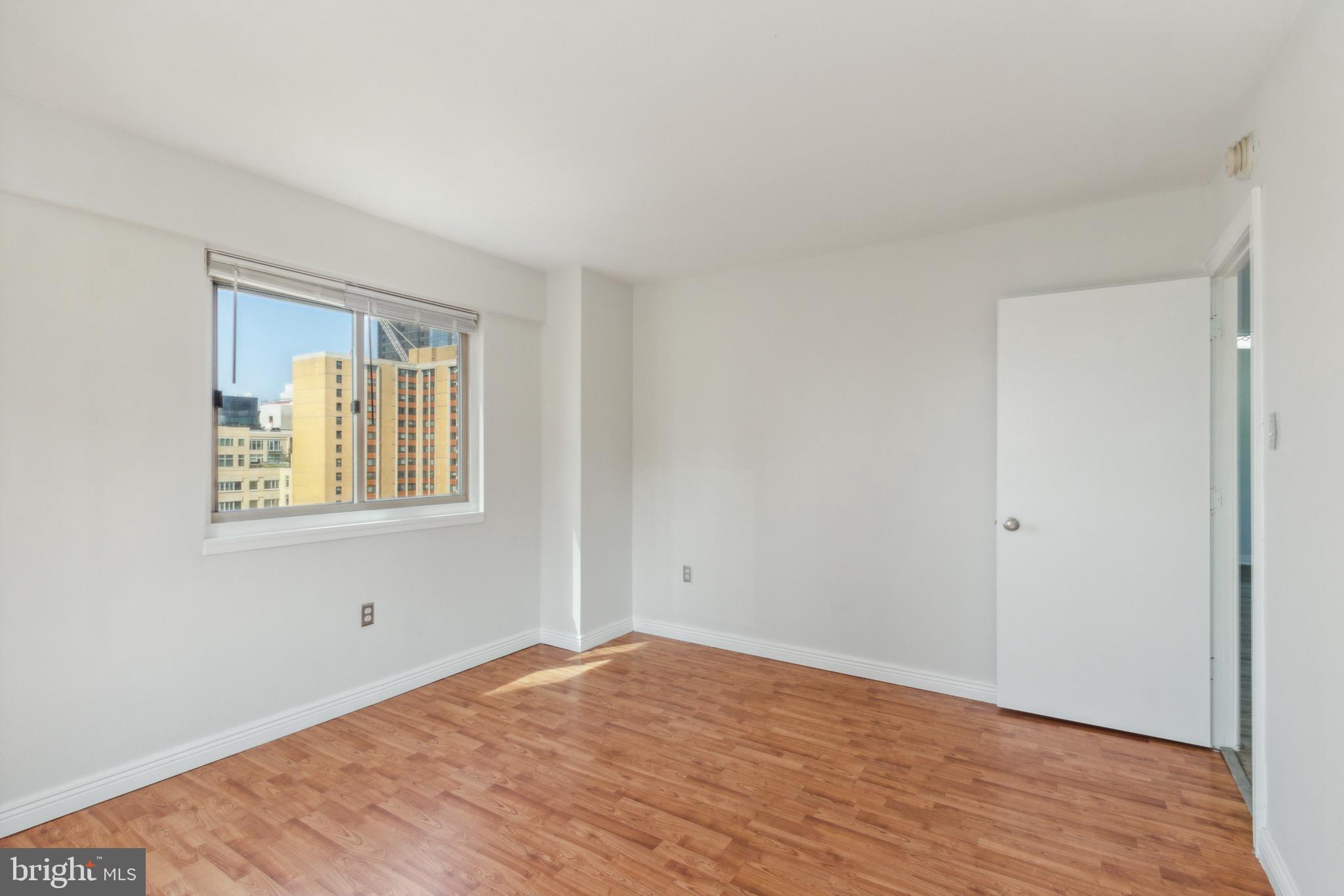 2101 Chestnut Street, Unit 1015 Philadelphia, PA 19103 - Photo 9 of 17