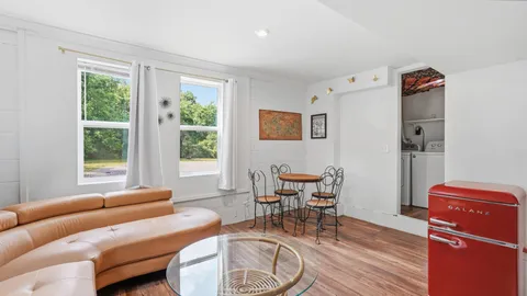 $349,900 | 368 Oakview Drive, Nashville, TN 37207