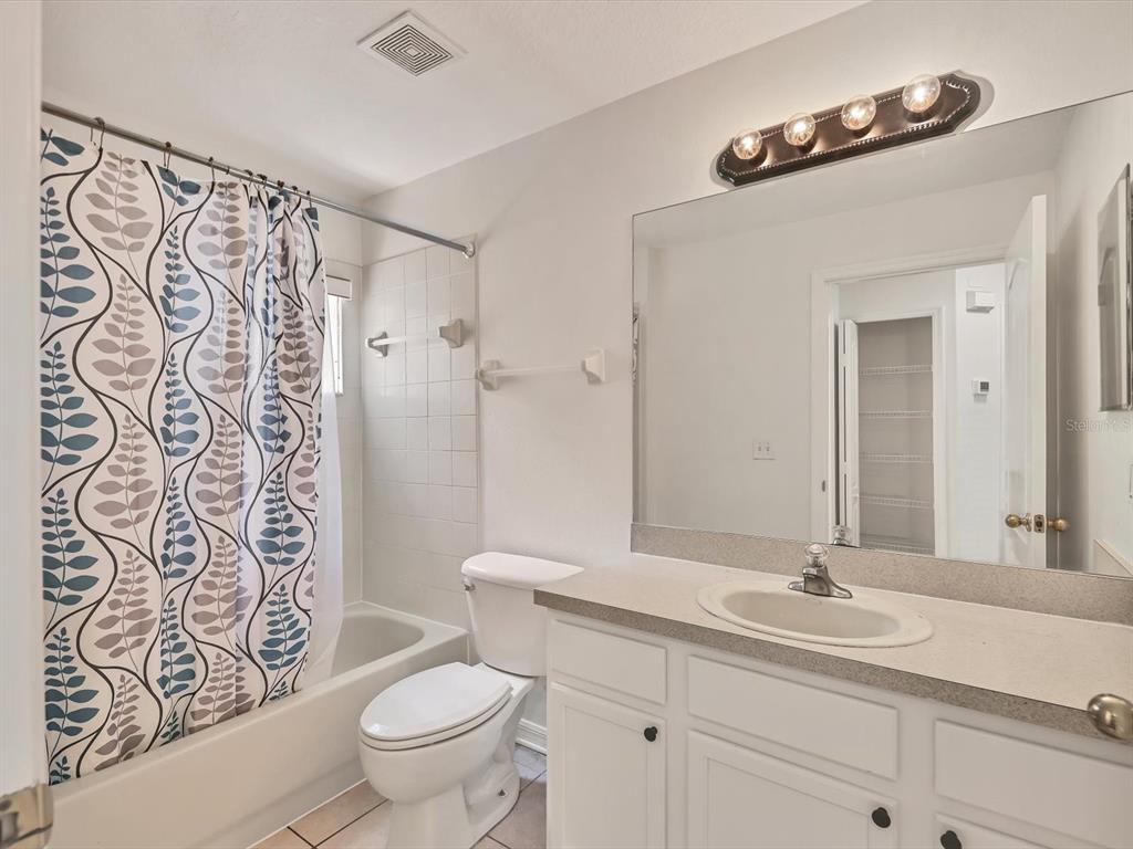 6258 Blue Runner Court Lakewood Ranch, FL 34202 - Photo 19 of 23