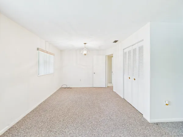 $300,000 | 810 Southeast 13th Street, Okeechobee, FL 34974