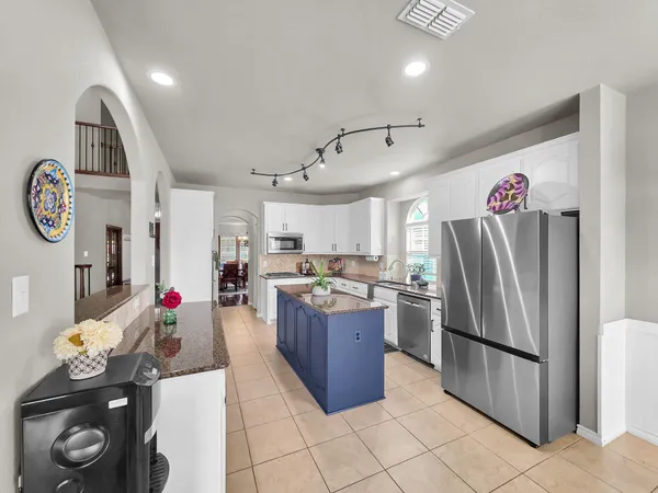 $630,000 | 2021 Glenwood Way, Midlothian, TX 76065