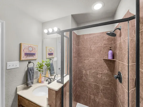 $630,000 | 2021 Glenwood Way, Midlothian, TX 76065