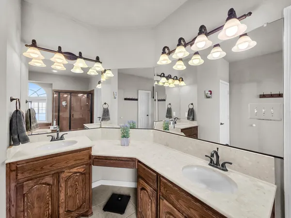 $630,000 | 2021 Glenwood Way, Midlothian, TX 76065