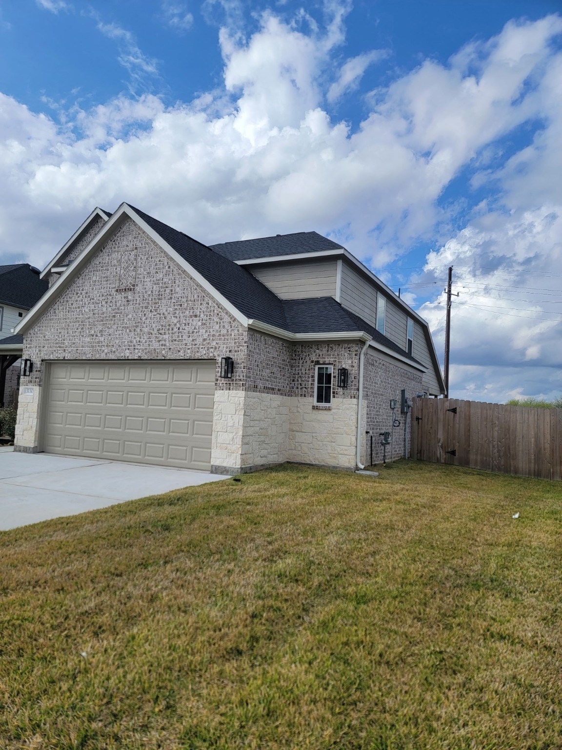 3130 Boulder Ridge Drive Rosenberg, TX 77471 - Photo 3 of 32 a front view of a house with a yard