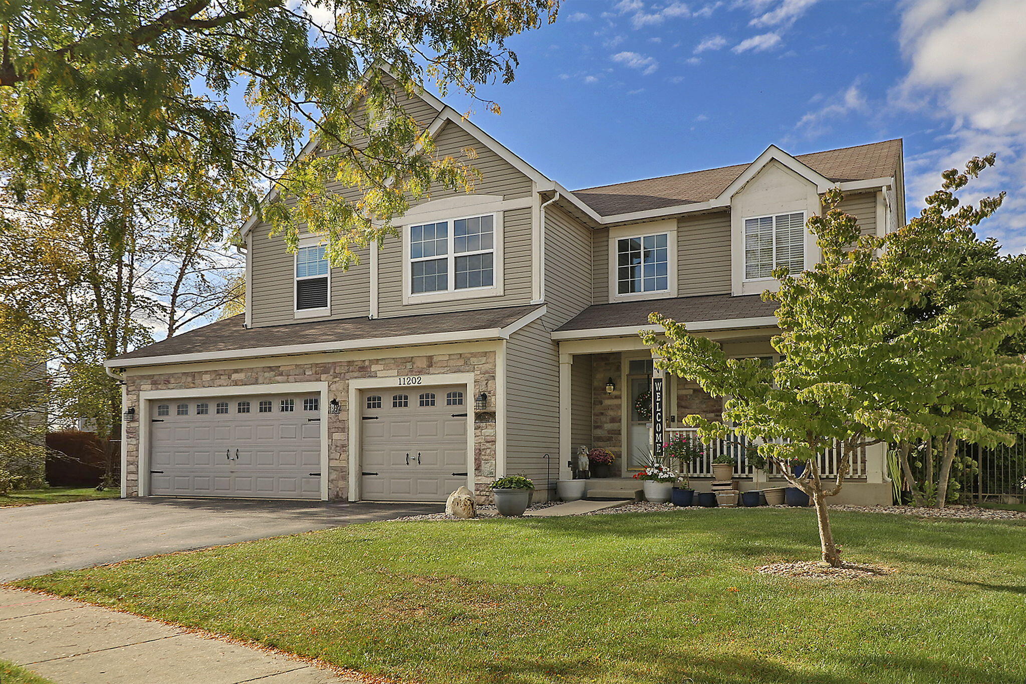 1-web-or-mls-11202 64th St Kenosha, WI -