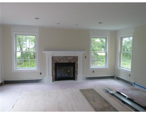 81 Woodville Alton Road Hopkinton, RI 02832 - Photo 4 of 14 Exterior Front.