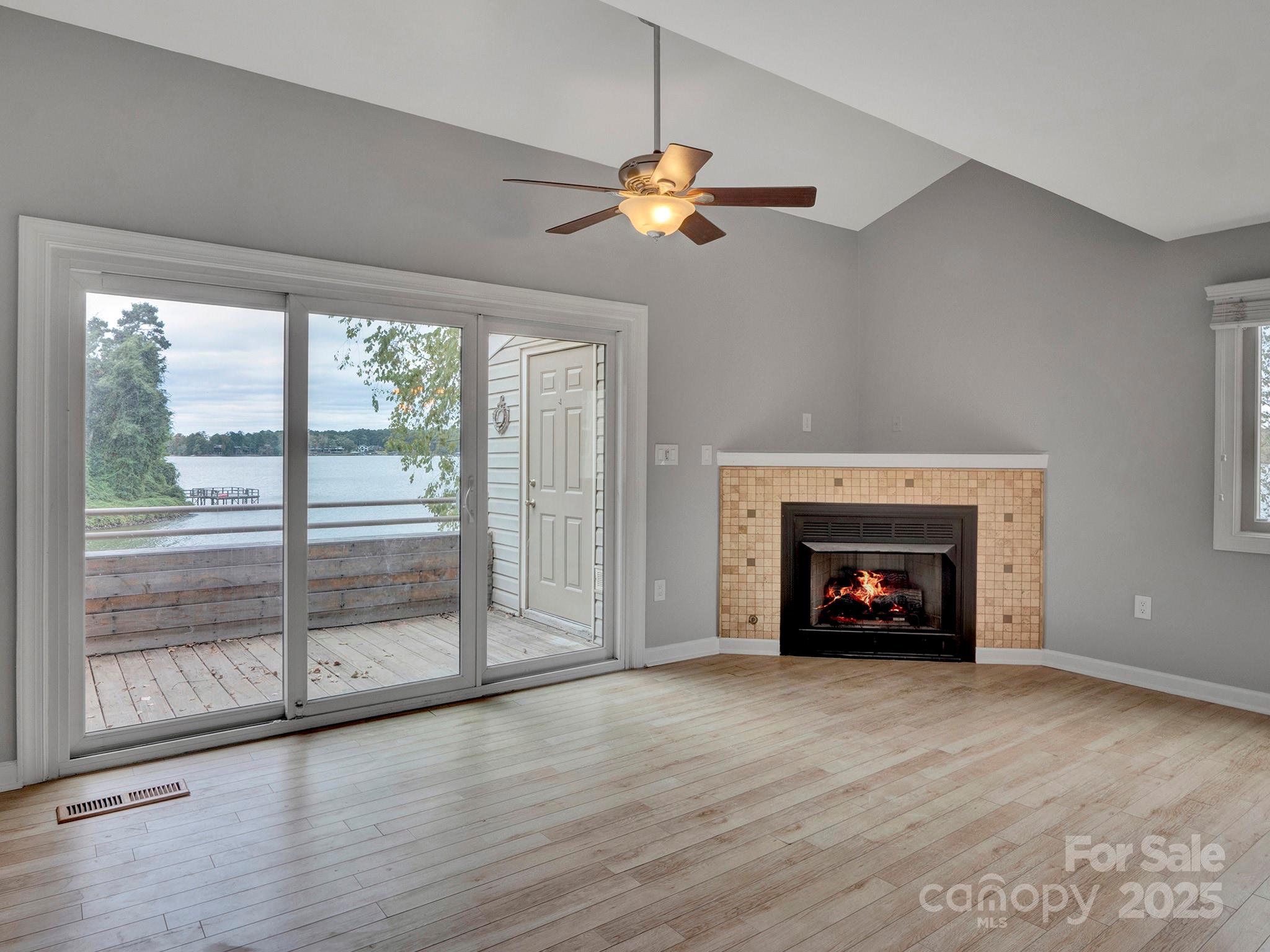14043 Queens Harbor Road Charlotte, NC 28278 - Photo 21 of 38