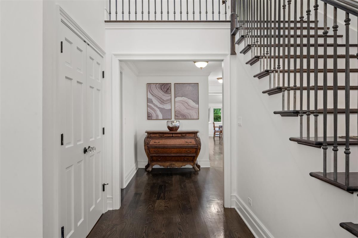 644 Beaver Road Glenview, IL 60025 - Photo 9 of 65