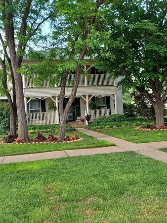 $394,900 | 1000 5th Avenue, Canyon, TX 79015