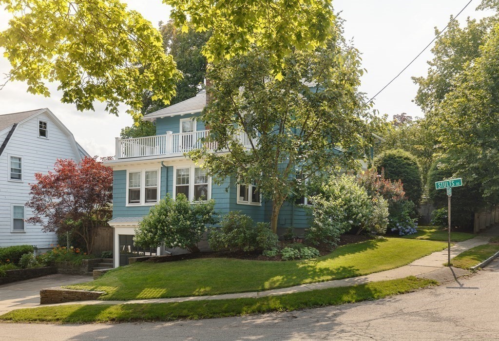 89 Van Ness Road Belmont, MA 02478 - Photo 9 of 38 Gallery Image 9