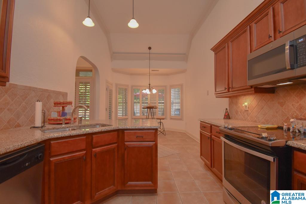237 Macallan Drive Pelham, AL 35124 - Photo 3 of 22
