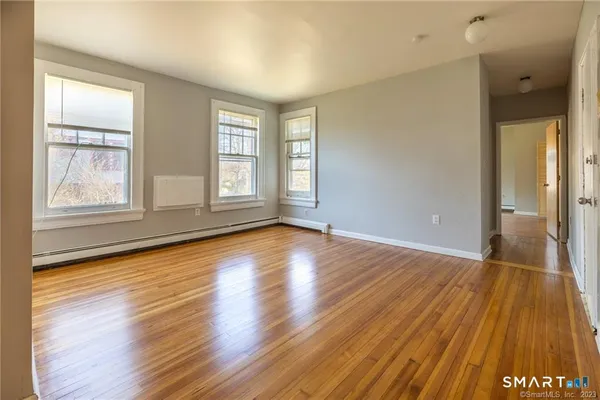 $2,000 | 56 Park Avenue, Unit 201, Bridgeport, CT 06604