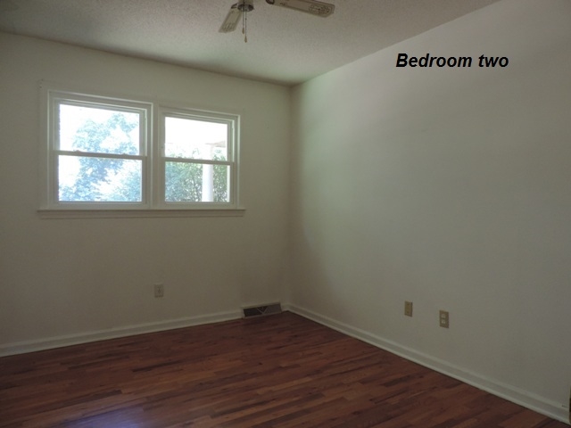470 Tokeena Road Seneca, SC 29678 - Photo 13 of 25 Gallery Image 13