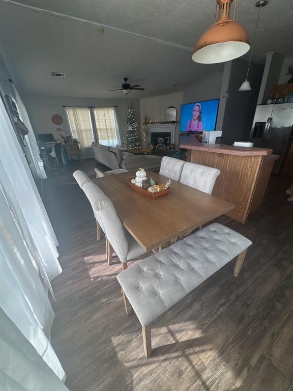 3814 Middlefield Street, Unit DA Dallas, TX 75253 - Photo 7 of 7 a view of a dining room with furniture