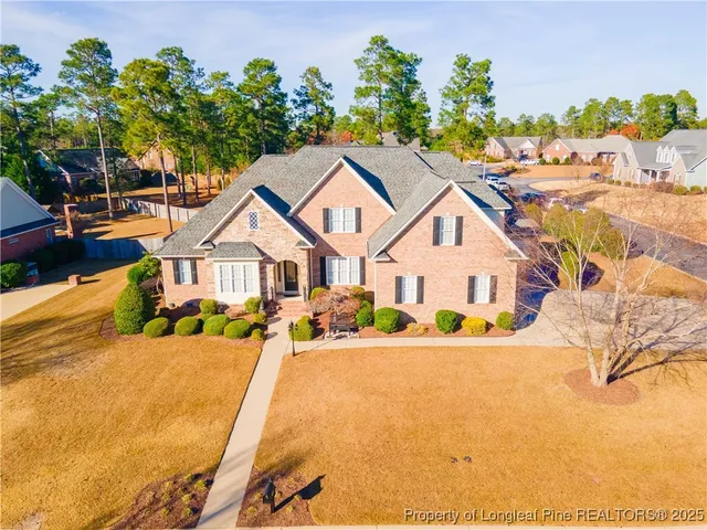 a view of a house with a outdoor space