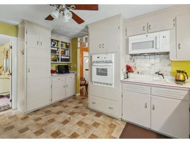 99 Myrtle Street Manchester, NH 03104 - Photo 11 of 43