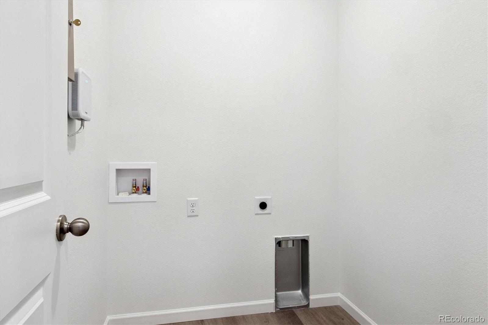 8317 Eagle River Street Littleton, CO 80125 - Photo 11 of 18