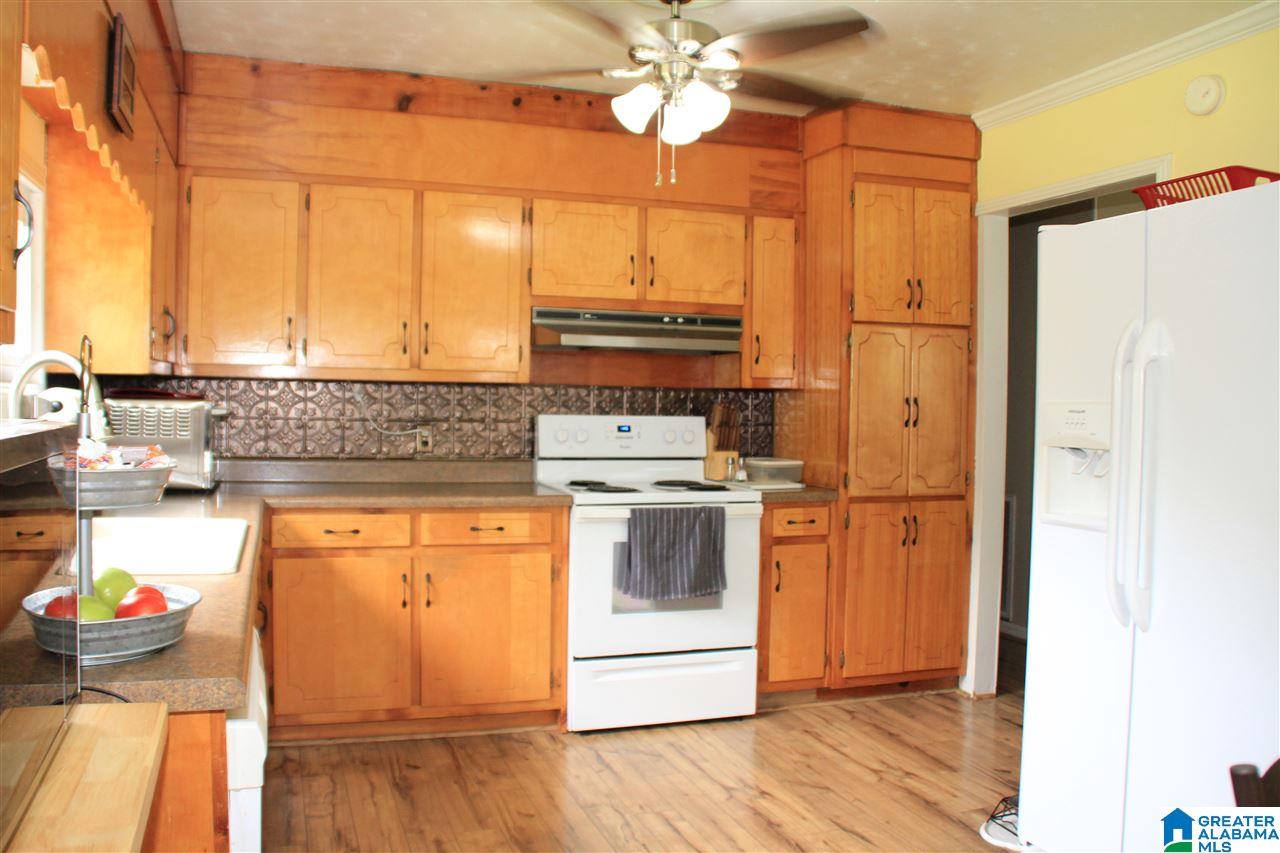 75 Jennifer Street Talladega, AL 35160 - Photo 10 of 28