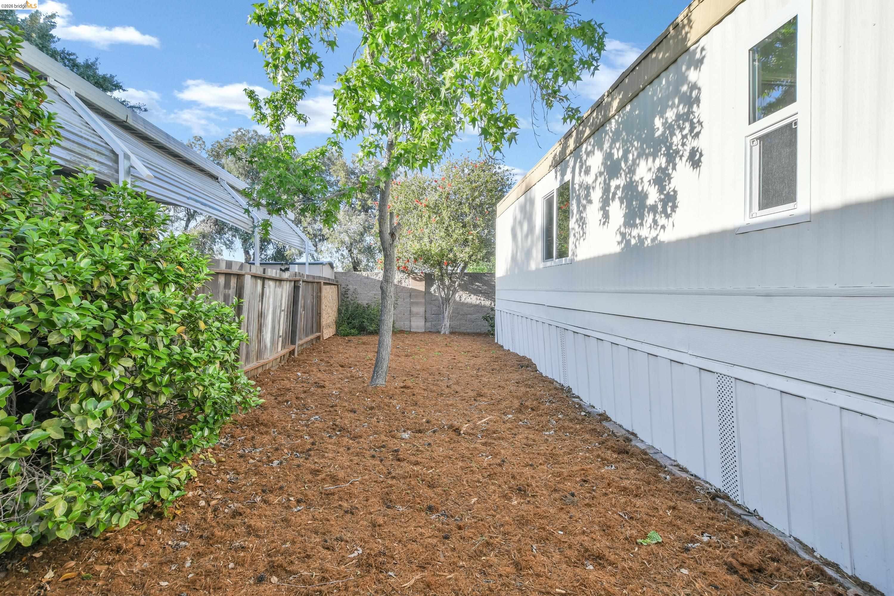 14 Del Rio Pittsburg, CA 94565 - Photo 15 of 25 View of fenced backyard