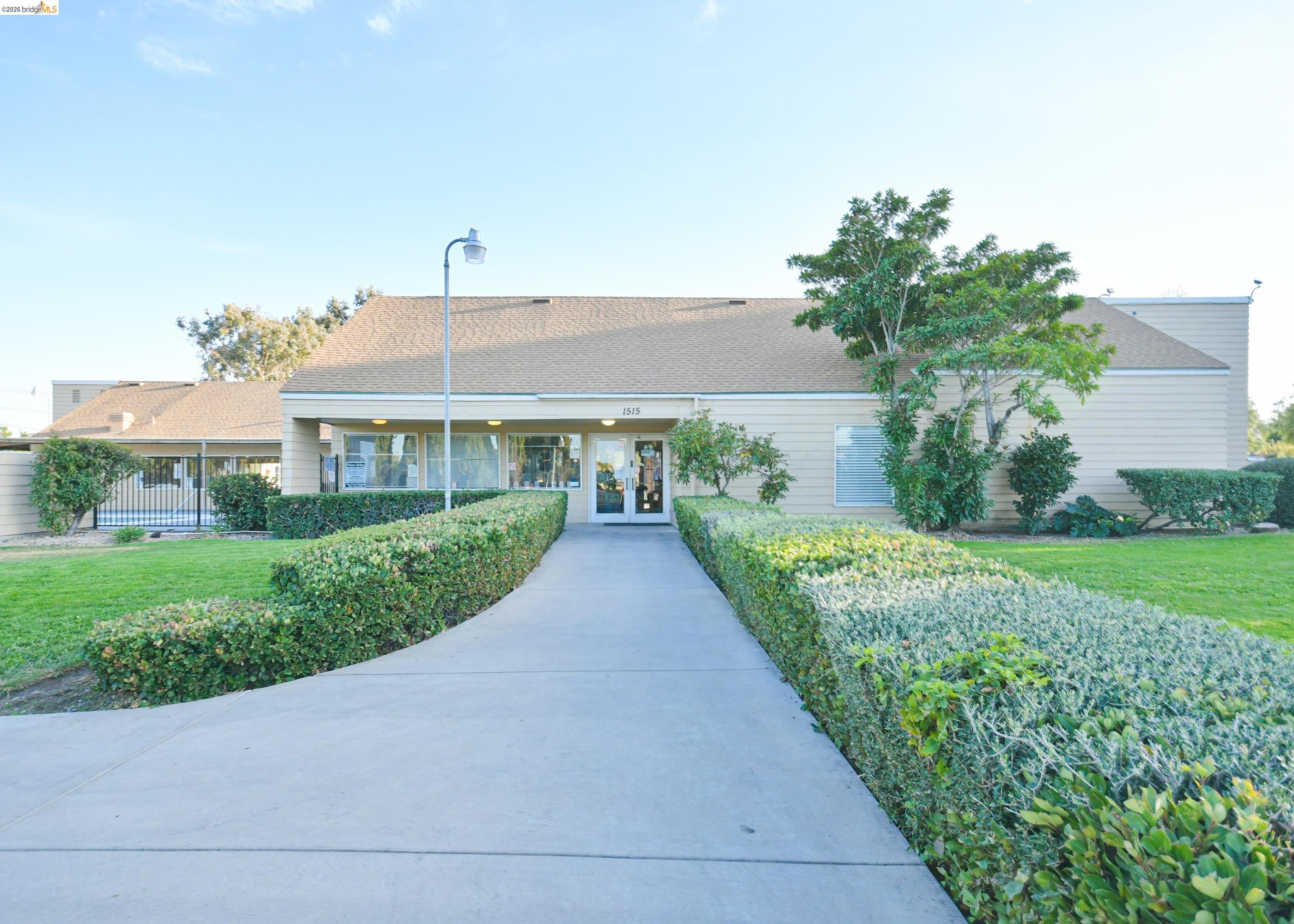 14 Del Rio Pittsburg, CA 94565 - Photo 20 of 25