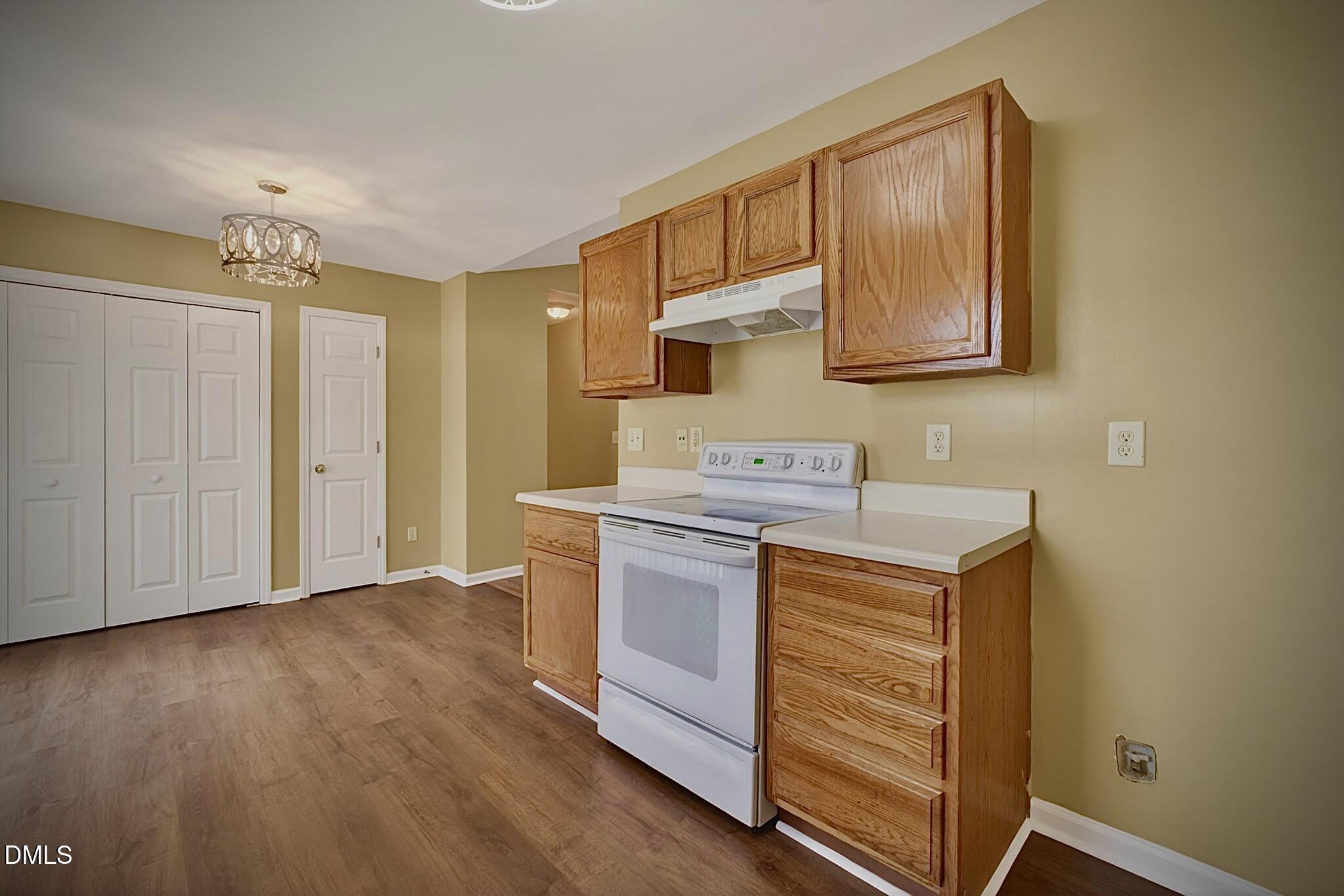 5415 Gunnette Drive Raleigh, NC 27610 - Photo 28 of 37 29-web-or-mls-DSC03928