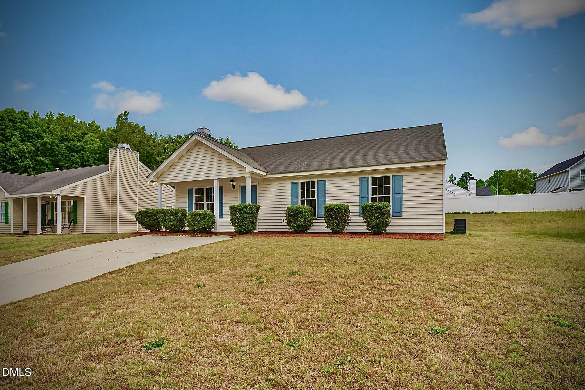5415 Gunnette Drive Raleigh, NC 27610 - Photo 3 of 37 4-web-or-mls-DSC03773
