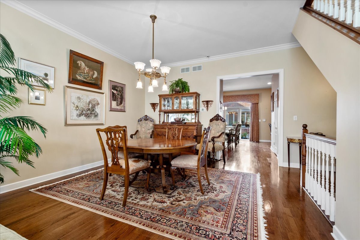 658 North Green Street Chicago, IL 60642 - Photo 11 of 38