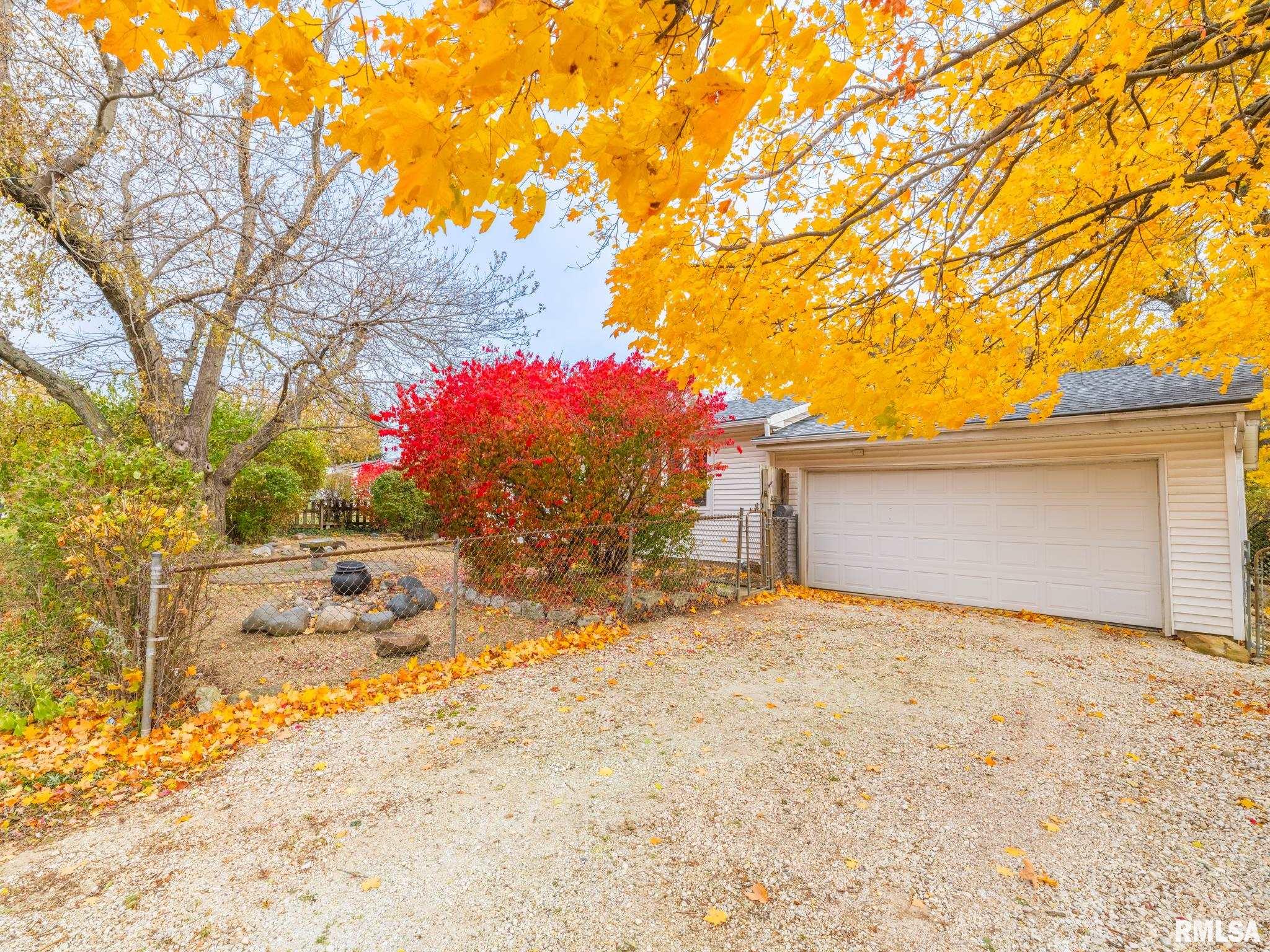 232 Briargate Road Washington, IL 61571 - Photo 2 of 54 Gallery Image 2