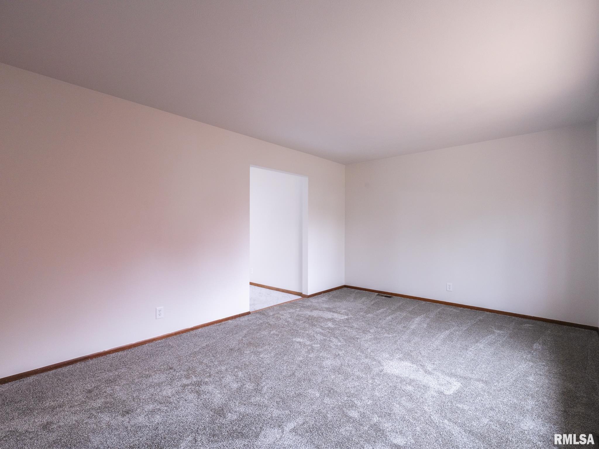 232 Briargate Road Washington, IL 61571 - Photo 5 of 54 Gallery Image 5