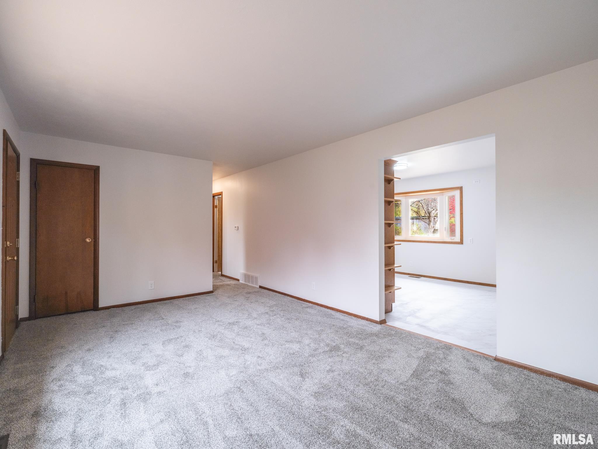 232 Briargate Road Washington, IL 61571 - Photo 6 of 54 Gallery Image 6