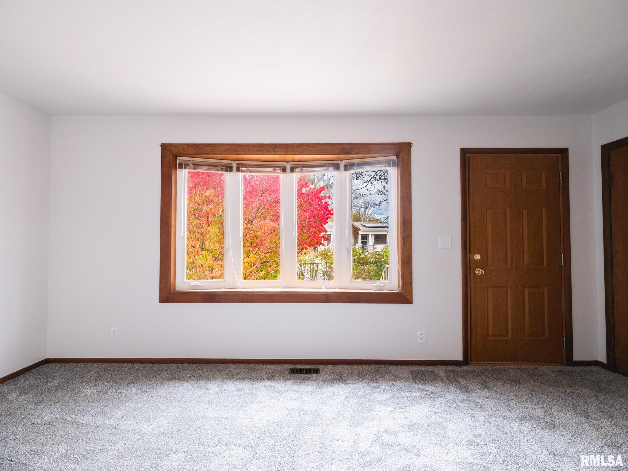 232 Briargate Road Washington, IL 61571 - Photo 9 of 54 Gallery Image 9