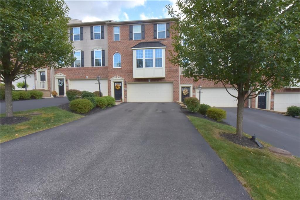 405 Maple Ridge Drive Canonsburg, PA 15317 - Photo 1 of 21 LOCATION, Location!! Welcome to 405 Maple Ridge RD. Canonsburg 3 Bedroom 2 1/2 Bathroom