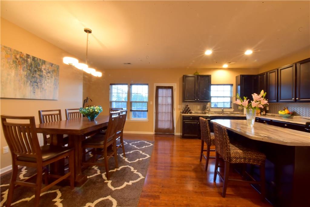 405 Maple Ridge Drive Canonsburg, PA 15317 - Photo 4 of 21 Kitchen with a Dining Area