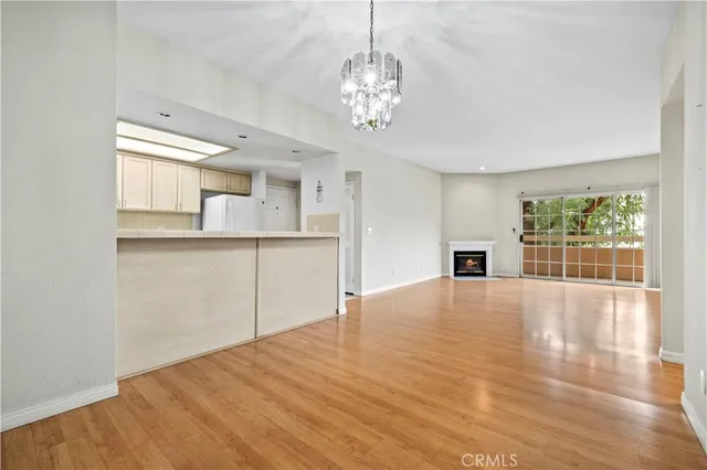 $699,000 | 435 East Valencia Avenue, Unit 201, Burbank, CA 91501