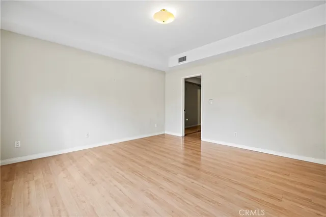 $699,000 | 435 East Valencia Avenue, Unit 201, Burbank, CA 91501