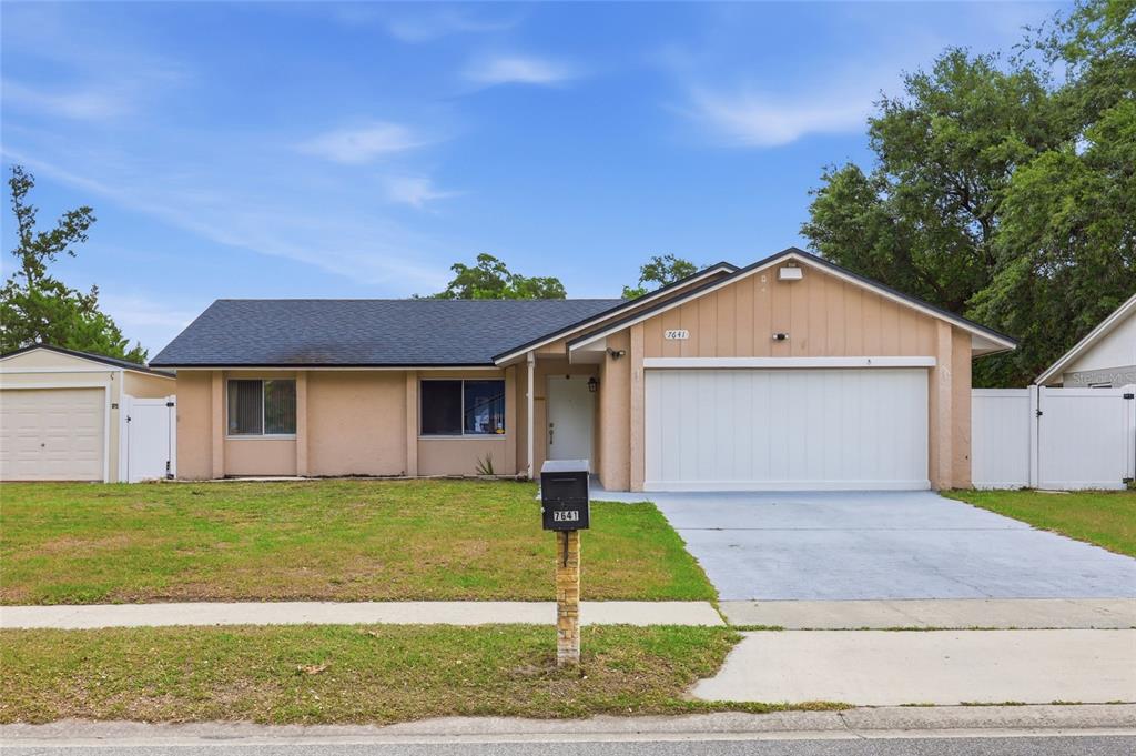 7641 Compass Drive Orlando, FL 32810 - Photo 2 of 33