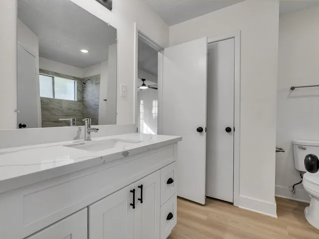 $219,000 | 455 Capehill Drive, Houston, TX 77598