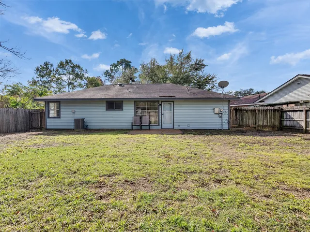 $219,000 | 455 Capehill Drive, Houston, TX 77598