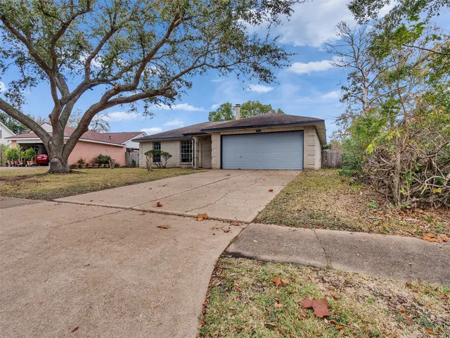 $219,000 | 455 Capehill Drive, Houston, TX 77598