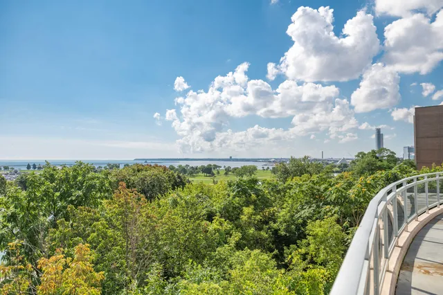 $484,900 | 1522 North Prospect Avenue, Unit 301, Milwaukee, WI 53202