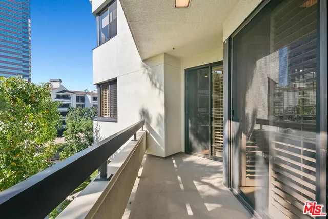 $6,000 | 2131 Century Park Lane, Unit 307, Los Angeles, CA 90067
