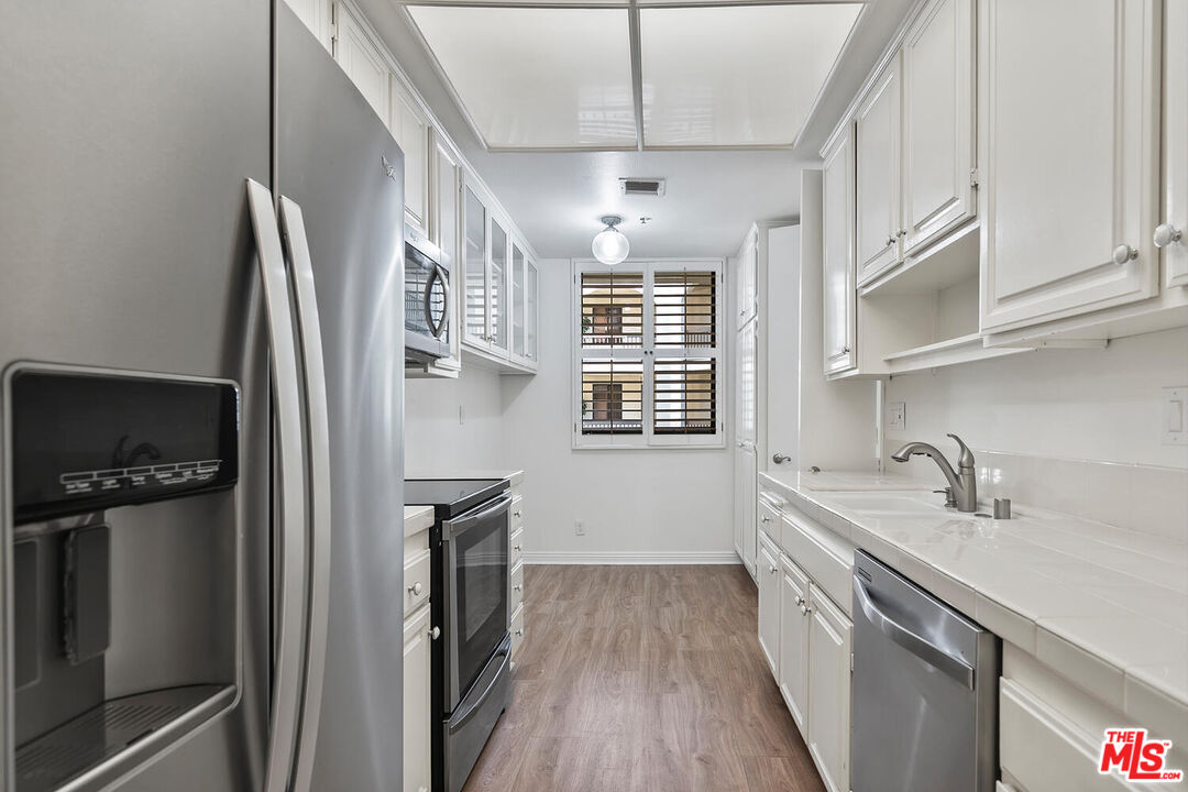 2131 Century Park Lane, Unit 307 Los Angeles, CA 90067 - Photo 15 of 56